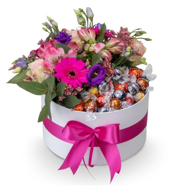 Flower box with a mix of chocolates – Suzette (Small)