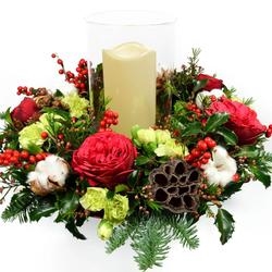 Traditional Christmas Centerpiece