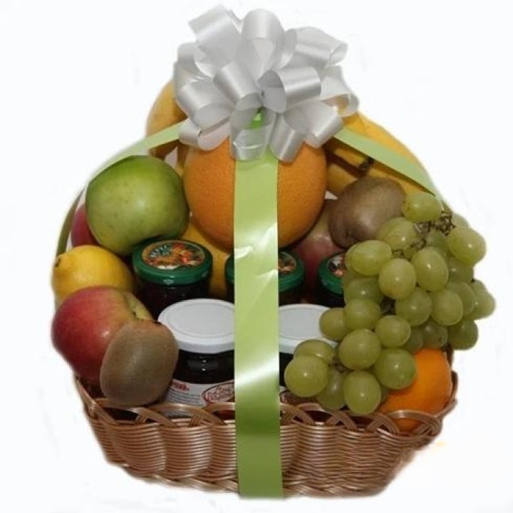 Fruit & Jam Gift Basket — Fresh Fruit & Ukrainian Jam Delivery Ukraine