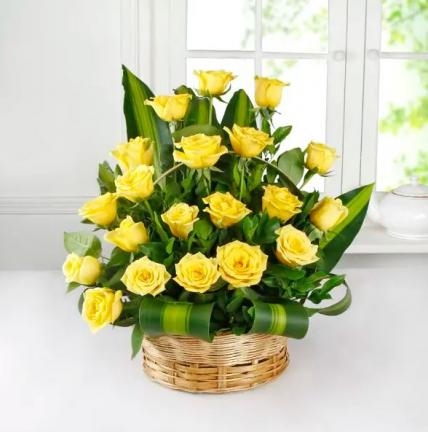 Yellow Roses Basket Large (50 Yellow Roses in a Basket)