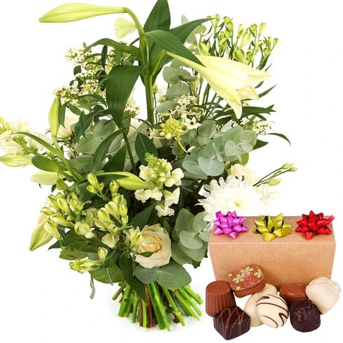 White cut flowers + 300 grams of chocolates (Medium hand-picked bouquet high - low white + 300 grams of handmade chocolates)