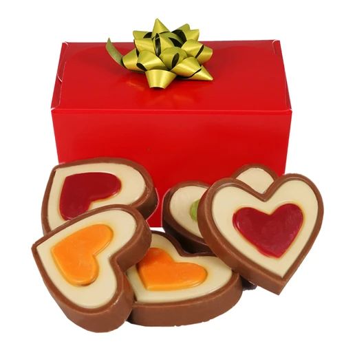 Heart-shaped chocolate 140 grams (Red chocolate box with 140 grams of heart-shaped chocolates)