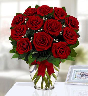 Secret Admirer (12 Red Roses)