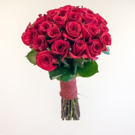 35 STEMS OF RED ROSE