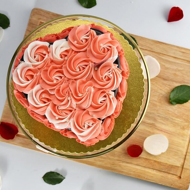 Rose Heart Chocolate Cake