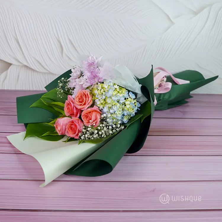 Green Rosy Floral Bouquet
