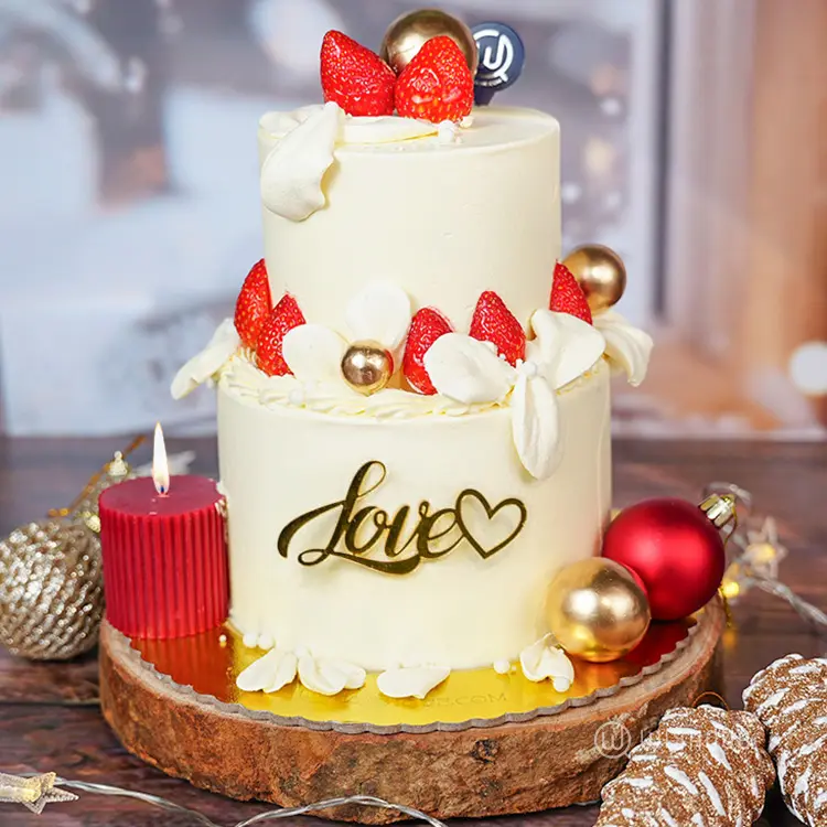 Cocoa Berry Coated Tower Cake