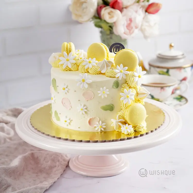 Daisy Dream Chocolate Cake