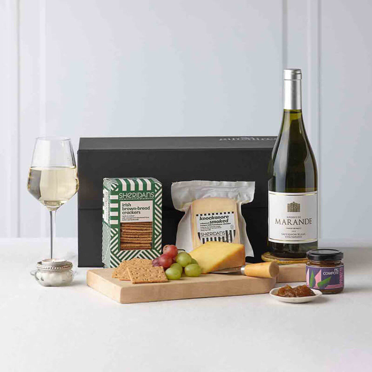 Gourmet White Wine And Cheese Gift Box