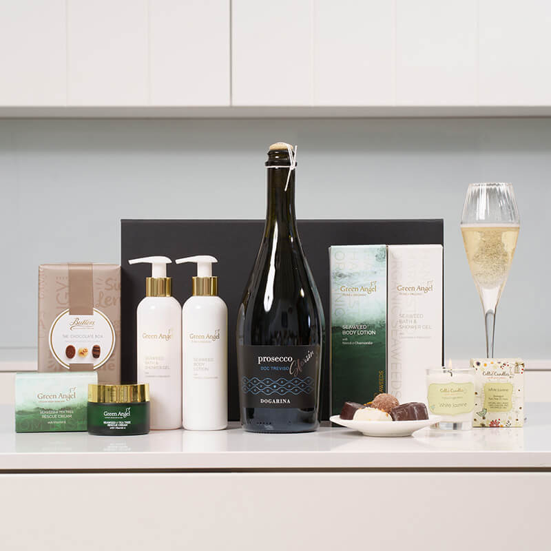 Ultimate Relaxation & Bubbles Pamper Hamper