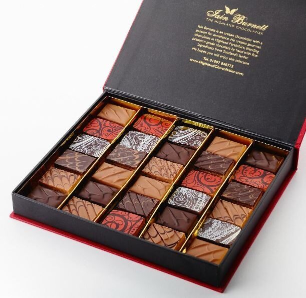 JUST PRALINES SELECTION