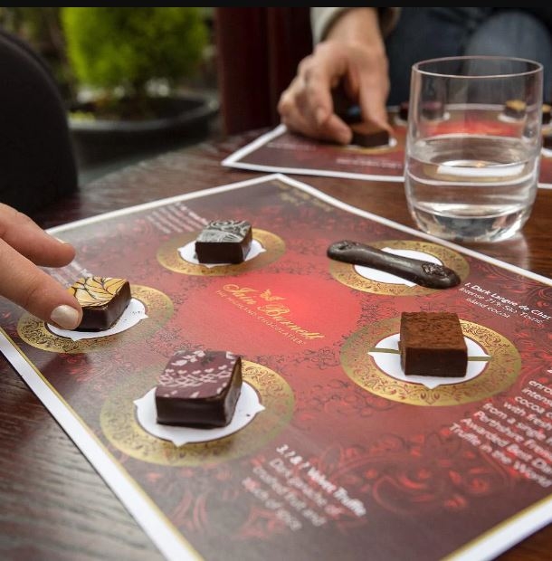 DARK VELVET & FRUITS GUIDED TASTING FLIGHT