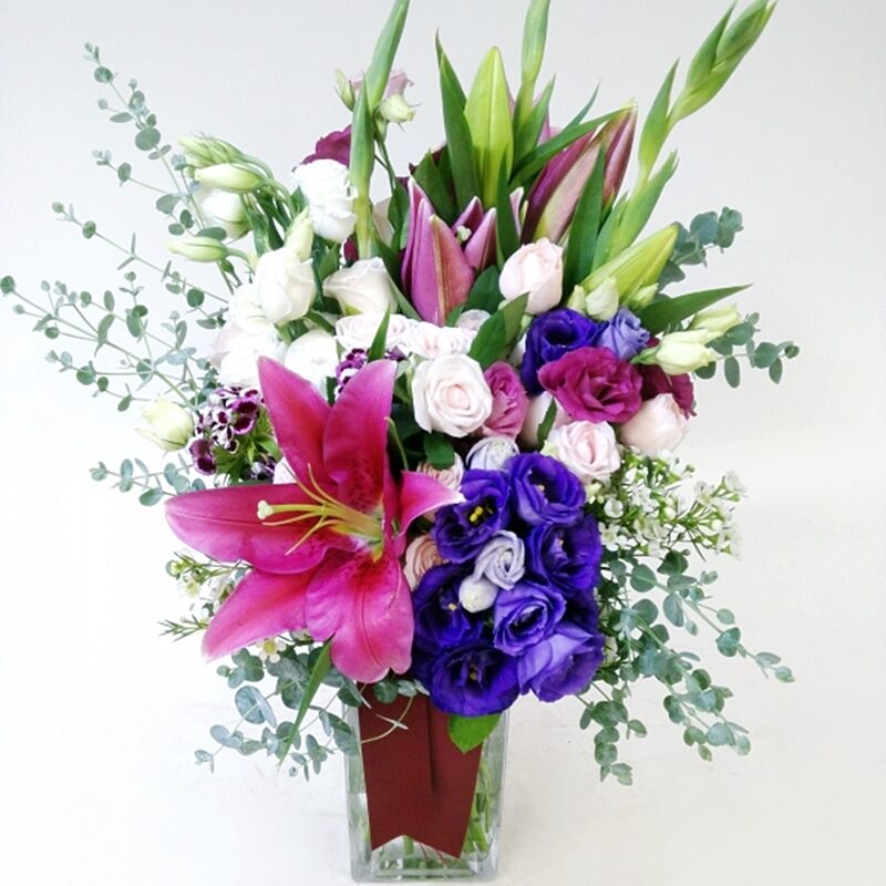 Beauty Bloom18-21-Vase Included (Standard(S))