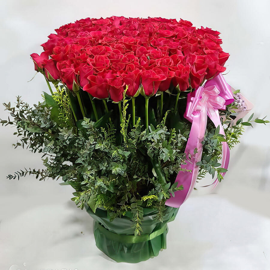 100 roses basket