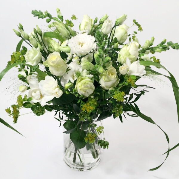 White Fairytale: white roses, lisianthus, fresias etc