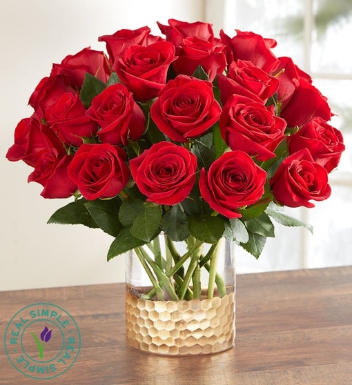 Classic Red Roses By Real Simple (Classic Red Roses By Real Simple)