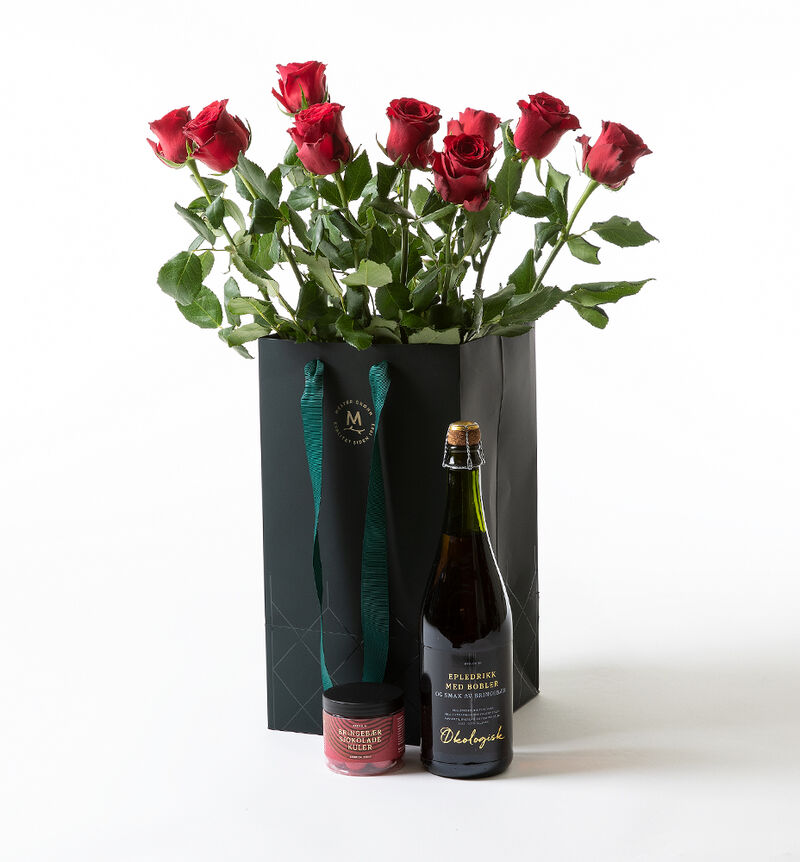 Long-stemmed red roses in a gift bag (None selected)