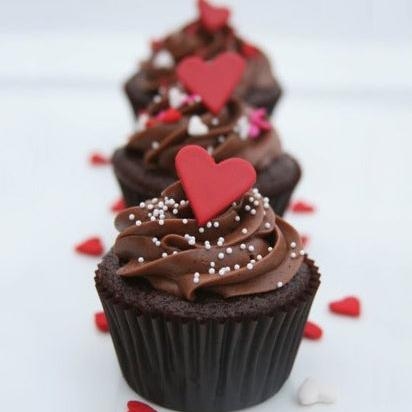 Red Hearts Chocolate Cupcakes