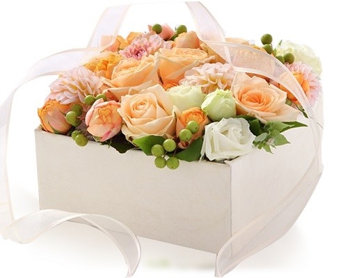 Elegant Orange Roses In A Gift Box