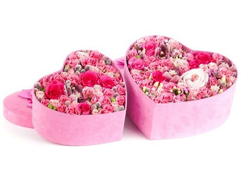 Pink Roses in a Heart Gift Box (Orange / Large)