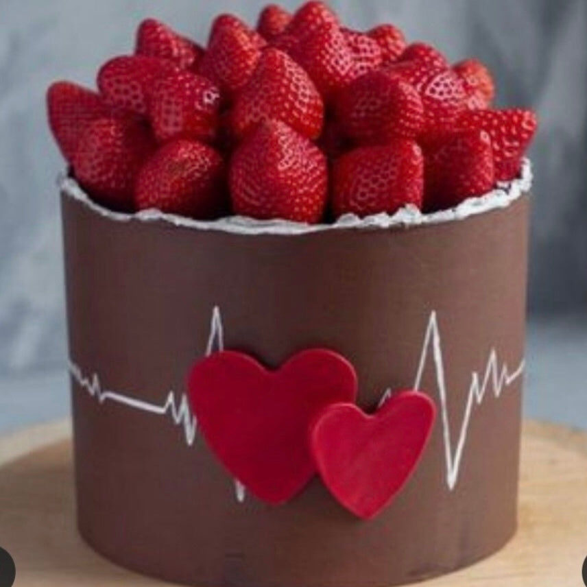 Red Heartbeats Berries Cake