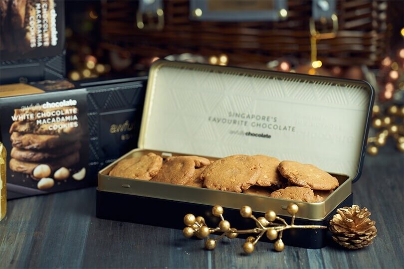 WHITE CHOCOLATE MACADAMIA COOKIES