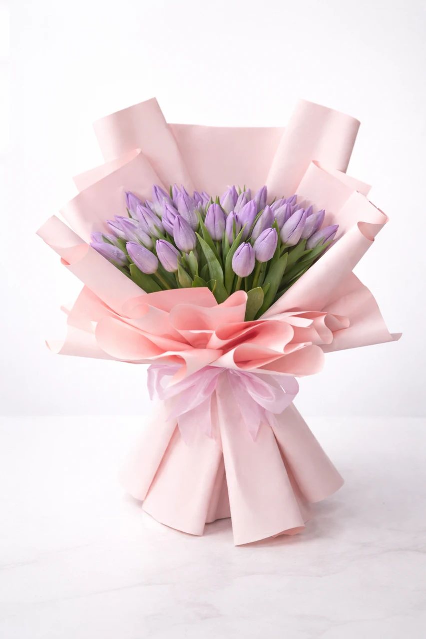 30 Violet Tulips Bouquet