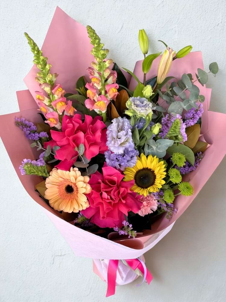 Colour Burst Bouquet (Petite)