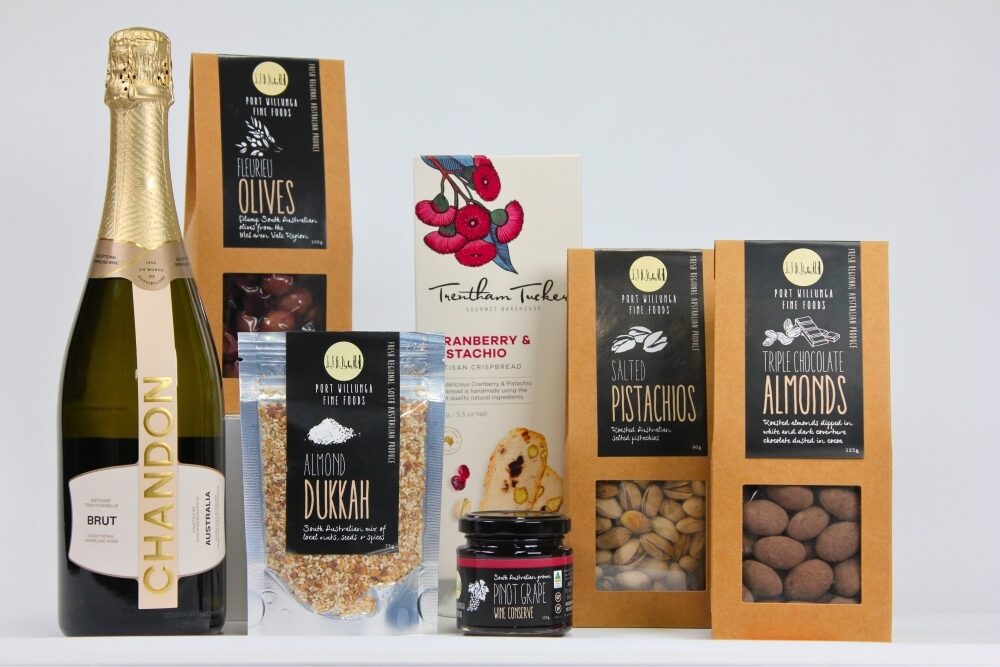 Chandon Hamper (Small (As Displayed))