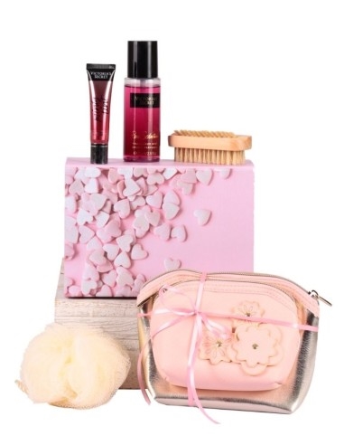 Set to shine Victoria's Secret