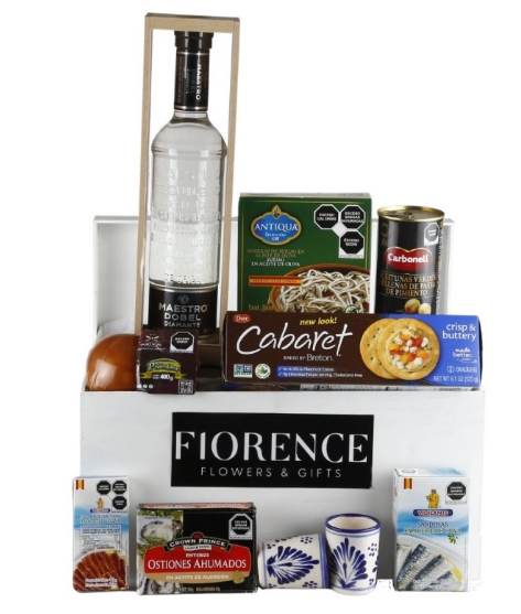 Gourmet Gift with Maestro Dobel Diamante Tequila