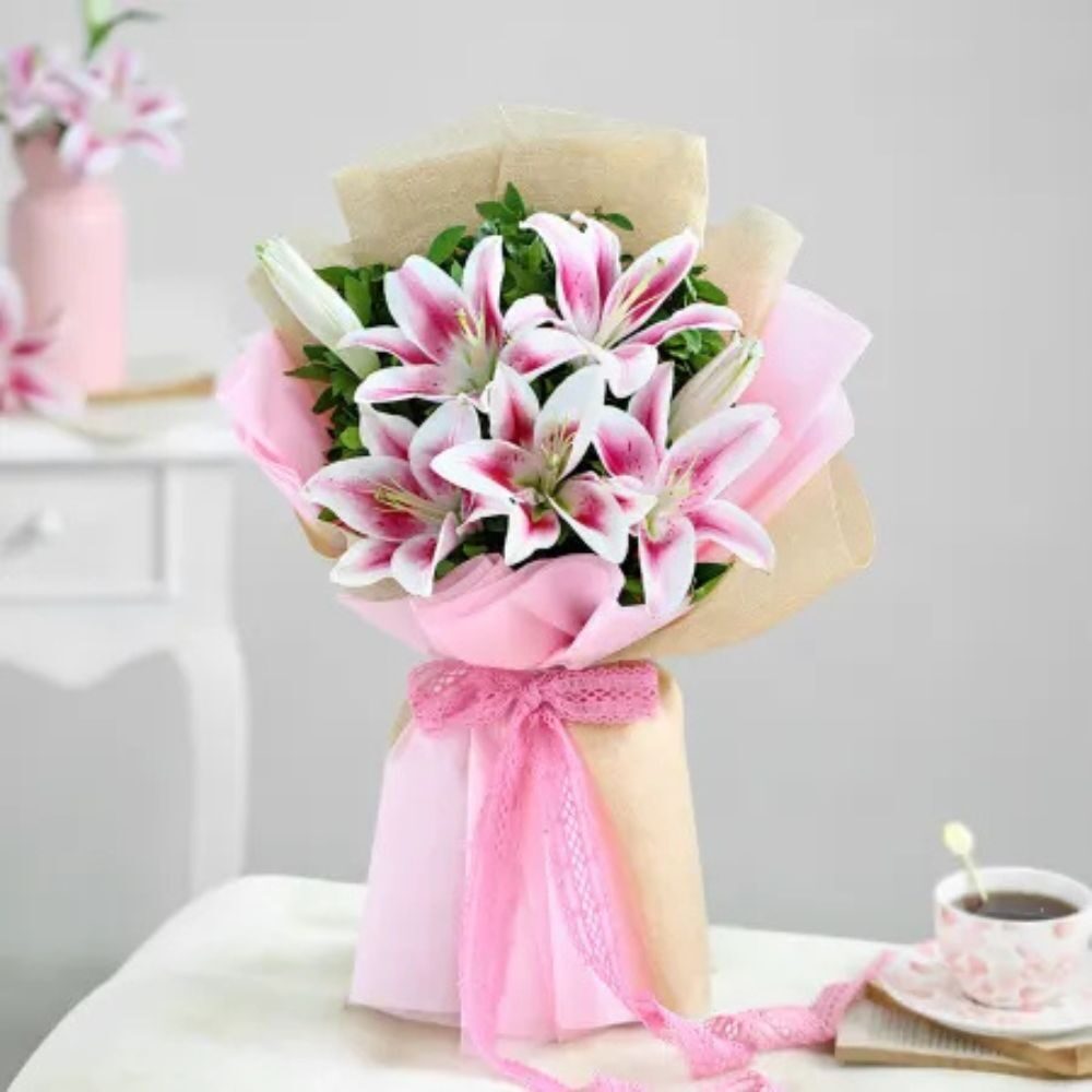 Pastel Rose and Lily