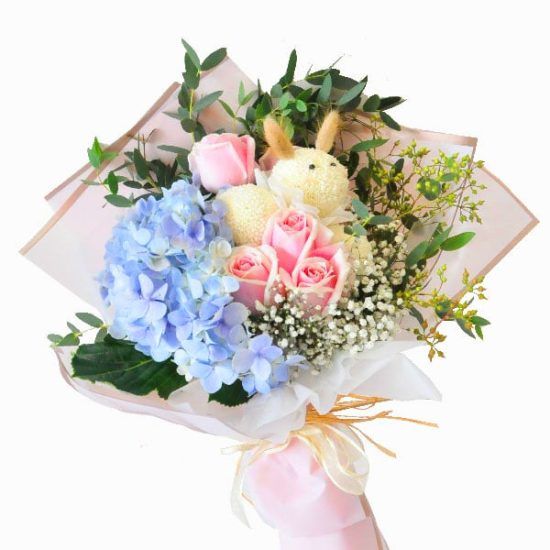 Artsy Hydrangea - Flower Bouquet (Basic Artsy Hydrangea - 1 large Hydrangea and 10 Roses Flower Bouquet)