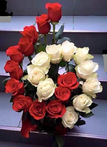 SPIRAL FLORAL ARRANGEMENT RED AND WHITE ROSES