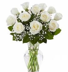 Vase with 12 white roses