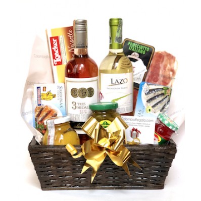 Gourmet basket with a duo of wines