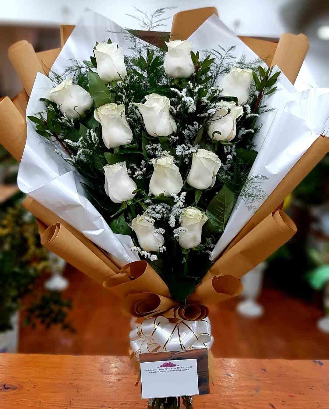 European Bouquet 12 Imported White Roses