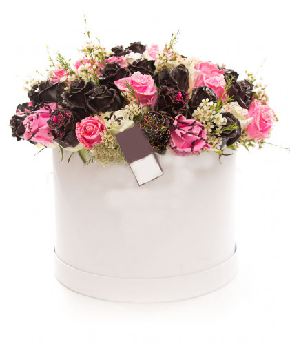 Luxury Box With Chocolate Roses