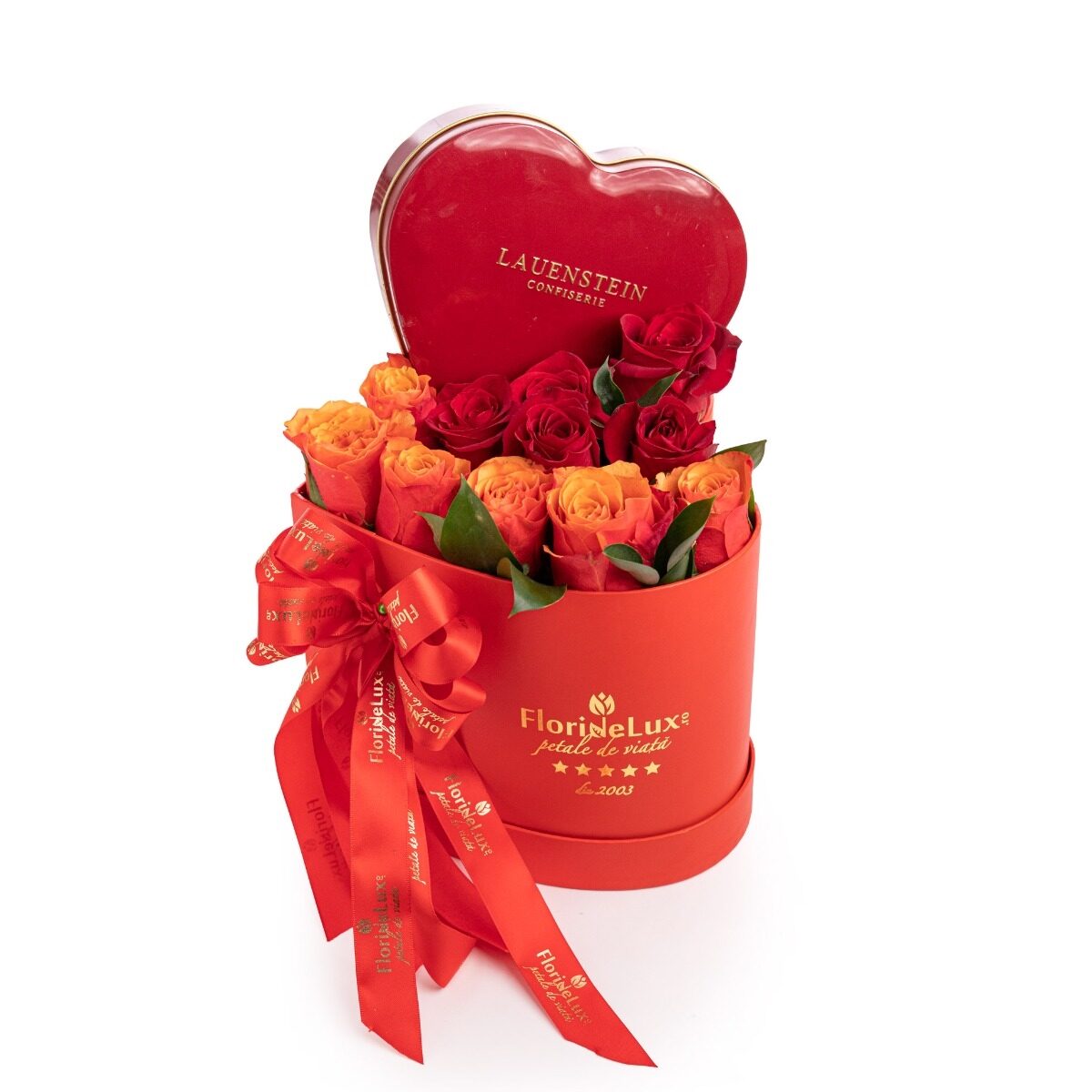 Heart box with roses and premium chocolate (standard)