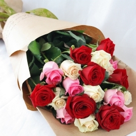 Remarkable Roses (17 Roses)
