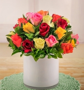 25 Warm Roses In A Box
