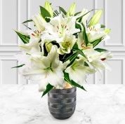 Deluxe White Lily Bouquet