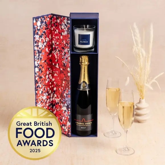 The English Sparkling Wine and Candle Gift