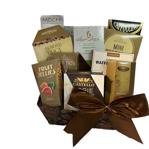 Snacker Delight Gift Basket