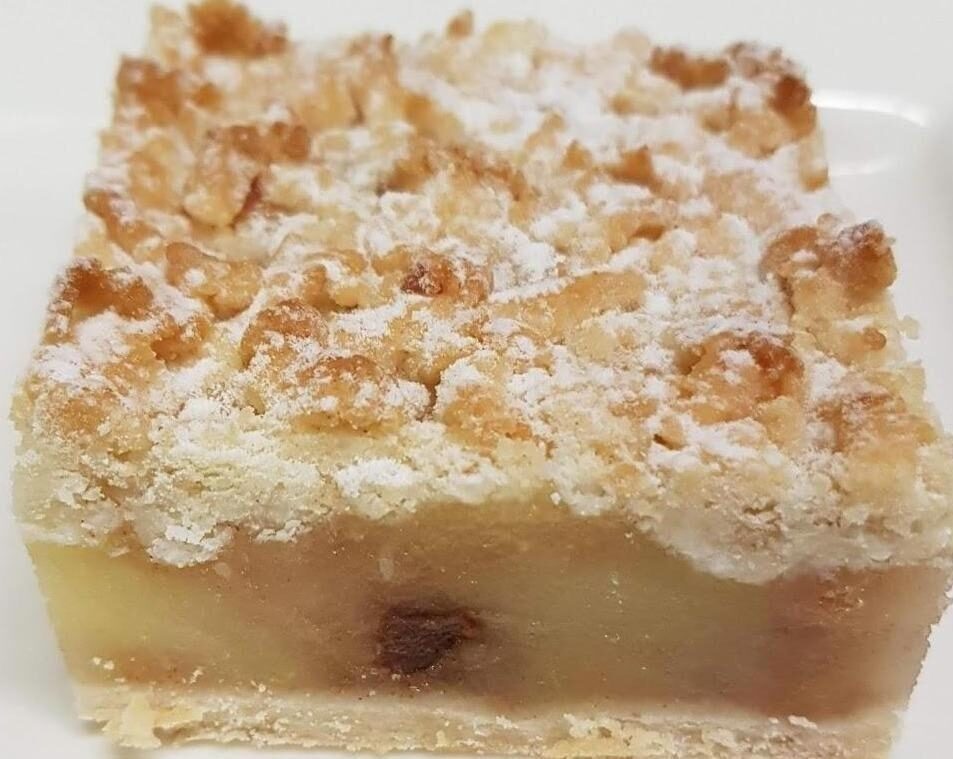Apple Crumble Slab 16"X 12" Serving 25-40