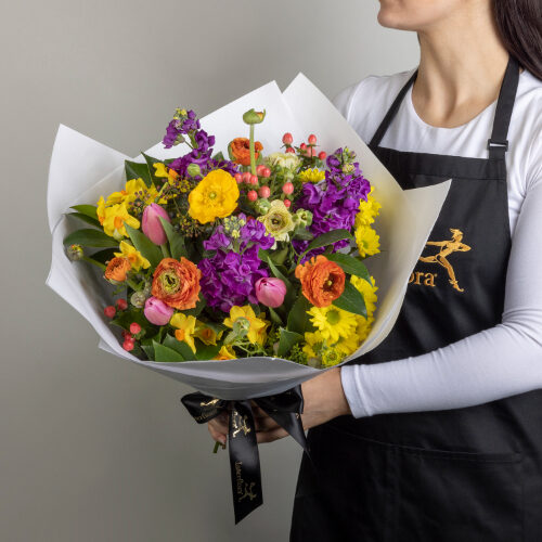 Winter Spring Florist Choice Bouquet (Standard)