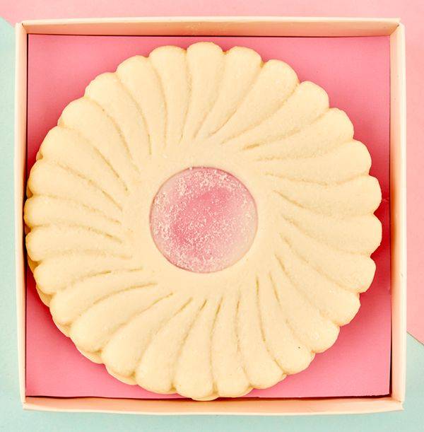 Giant Chocolate Jammy Dodger