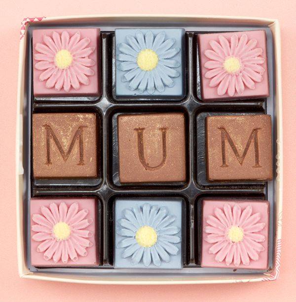 Chocolate Mum & Flowers