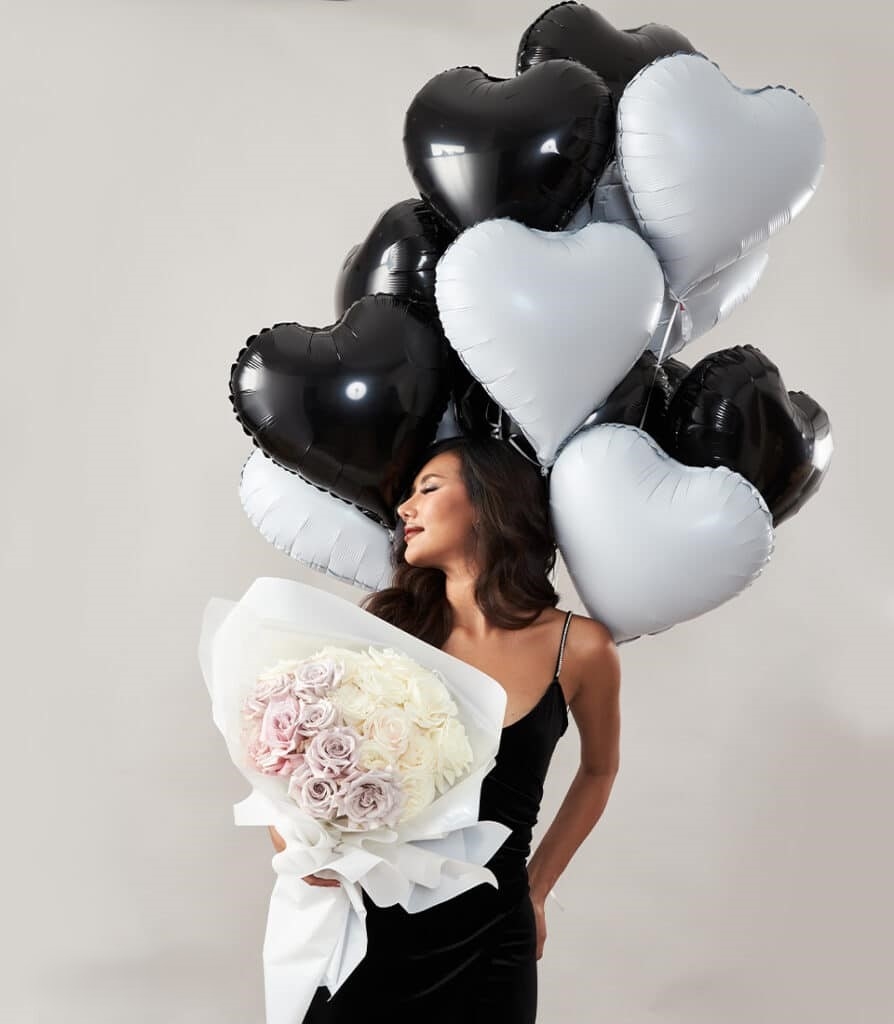 Black & White Roses Balloons Surprise Set
