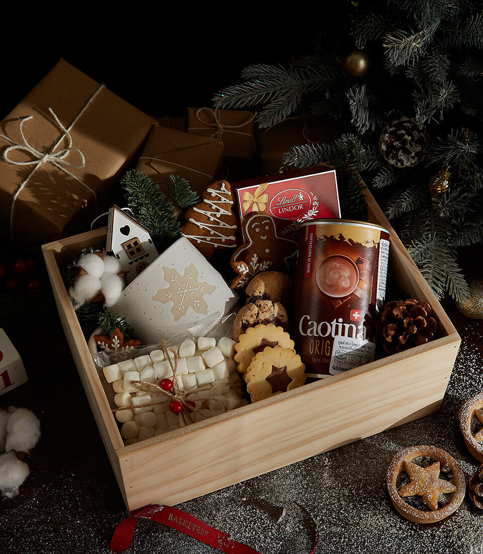 Winter Wonderland Treats Gift Box